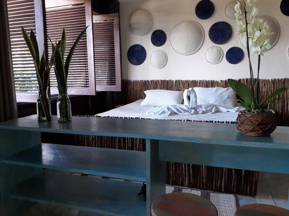 Paradise Inn
