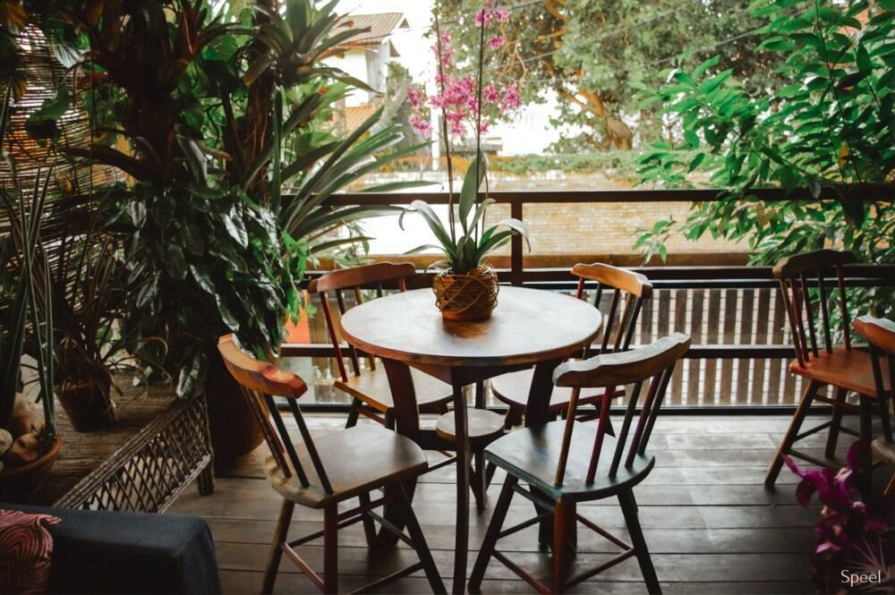 Paradise Inn